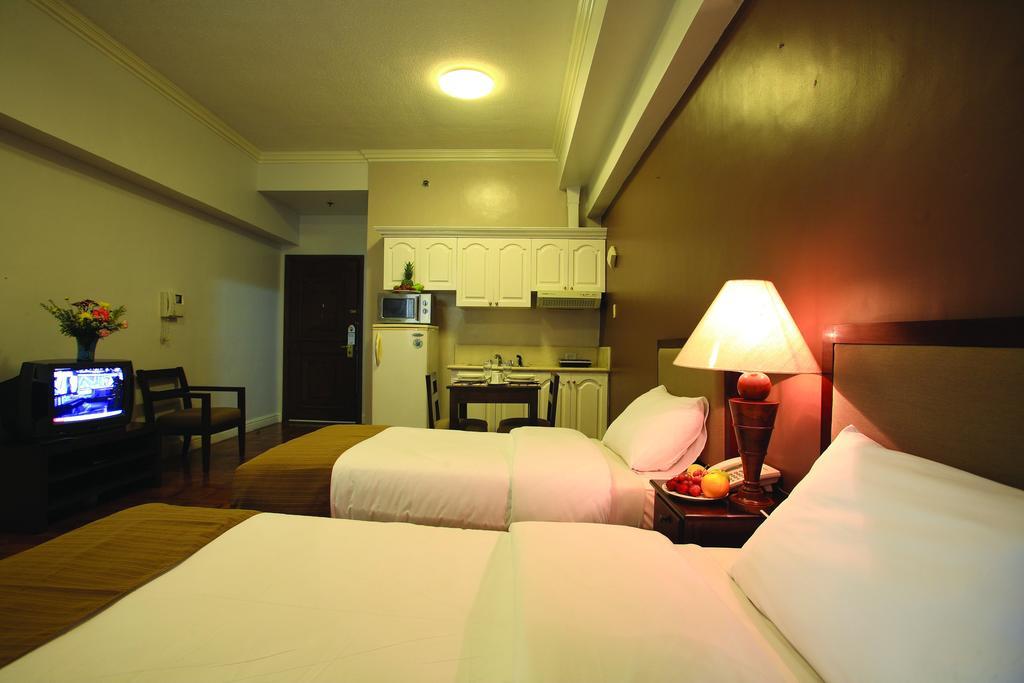 Bsa Suites Makati City Buitenkant foto